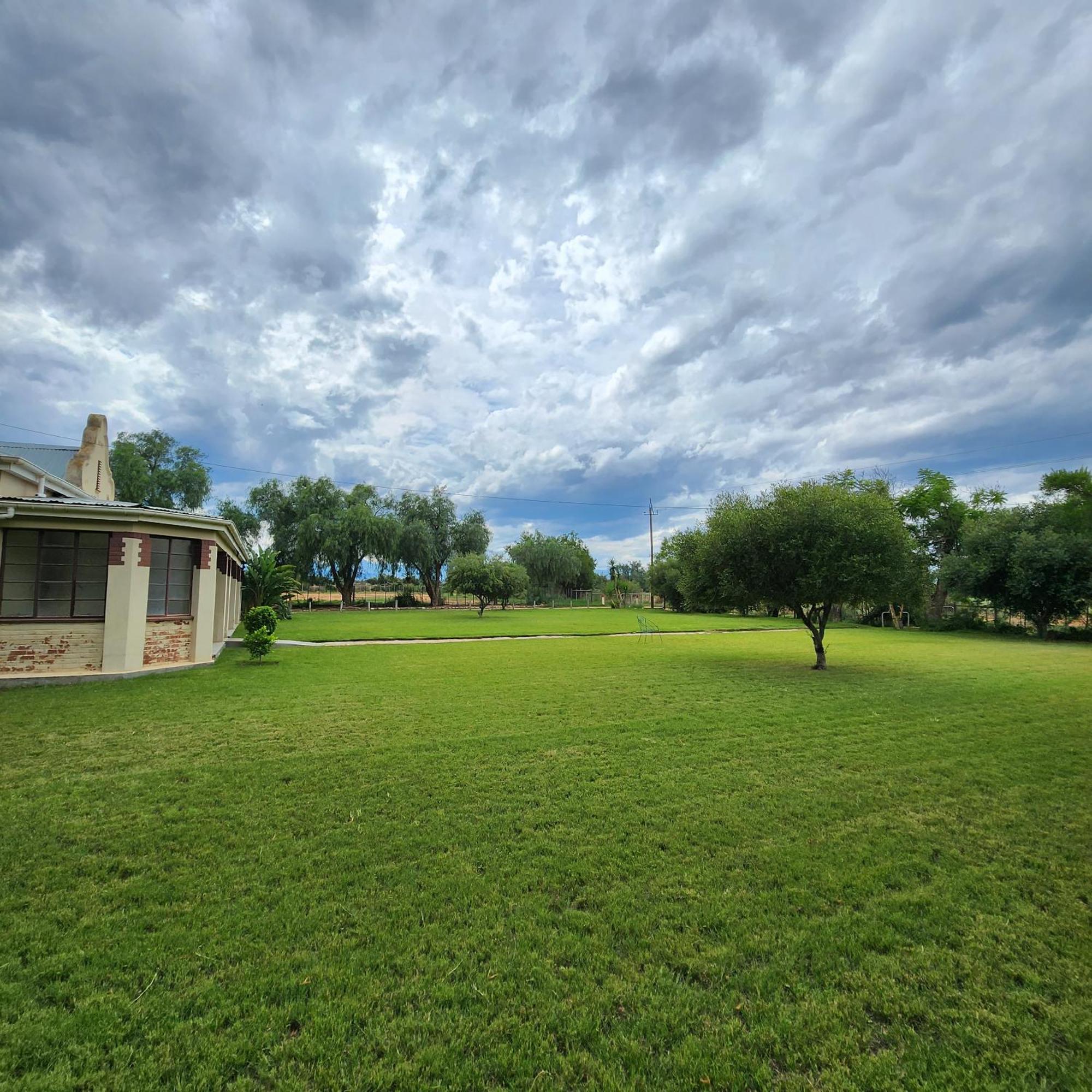 Karoo Leeu Self Catering Villa Oudtshoorn Exterior photo